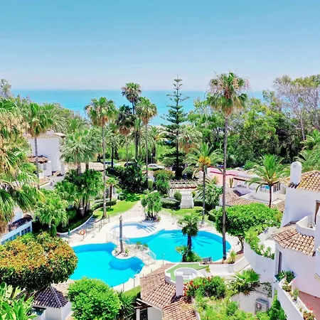 2033 Modern 3 Bed Large Terrace With Sun Loungers Appartamento