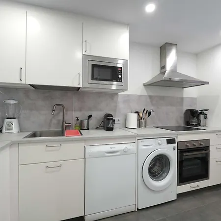 2033 Modern 3 Bed Large Terrace With Sun Loungers Марбелья