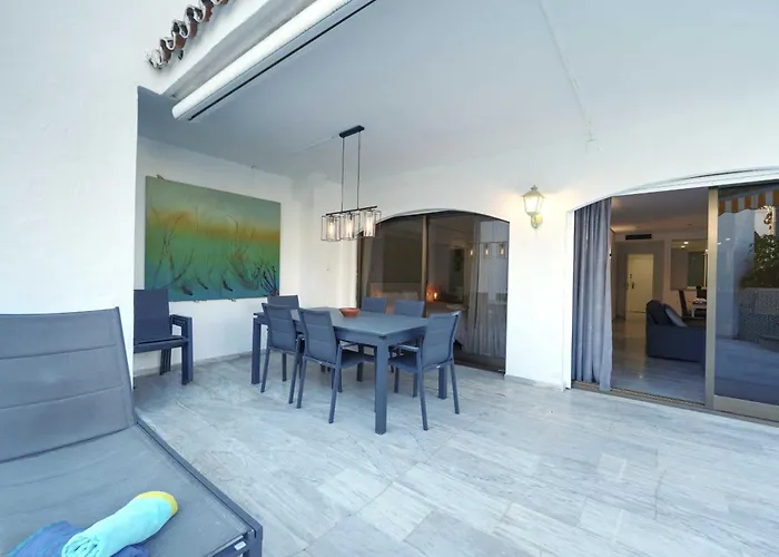 Appartamento 2033 Modern 3 Bed Large Terrace With Sun Loungers *