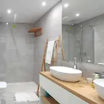 2033 Modern 3 Bed Large Terrace With Sun Loungers マルベーリャ
