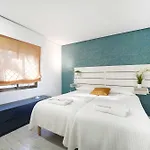 2033 Modern 3 Bed Large Terrace With Sun Loungers マルベーリャ