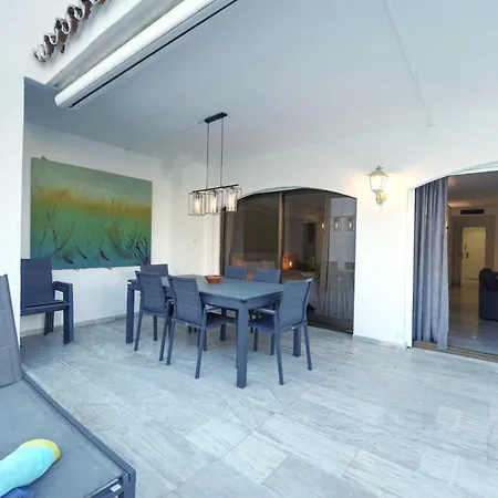 公寓 2033 Modern 3 Bed Large Terrace With Sun Loungers *