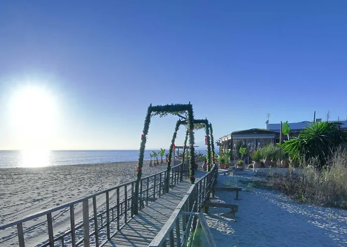 2033 Modern 3 Bed Large Terrace With Sun Loungers アパート