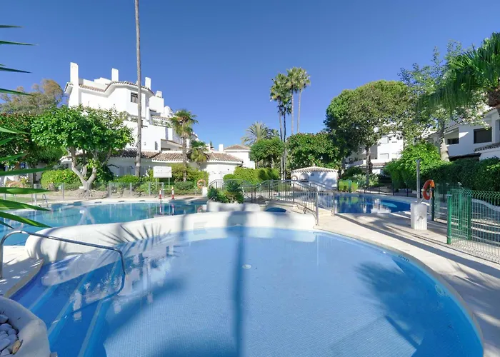 アパート 2033 Modern 3 Bed Large Terrace With Sun Loungers マルベーリャ