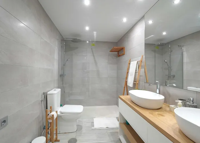 アパート 2033 Modern 3 Bed Large Terrace With Sun Loungers