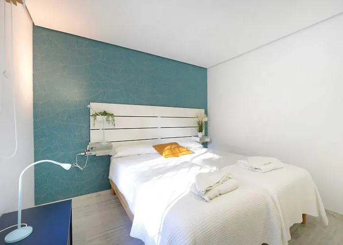 شقة 2033 Modern 3 Bed Large Terrace With Sun Loungers *